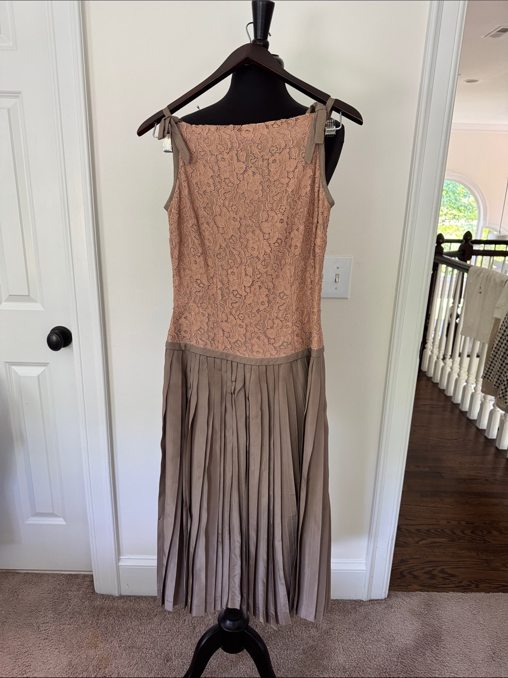 Vintage Sleeveless Lace Bodice Pleated Skirt Dress in Blush and Taupe
